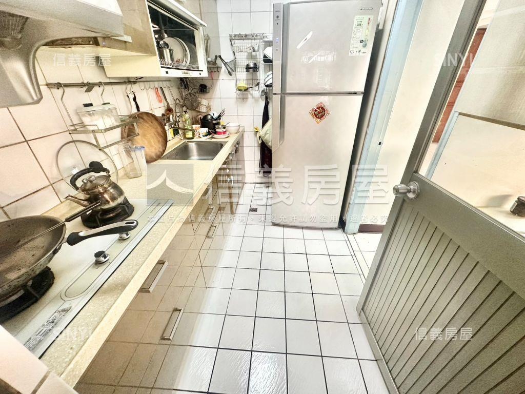 大庭新村電梯三房車位房屋室內格局與周邊環境