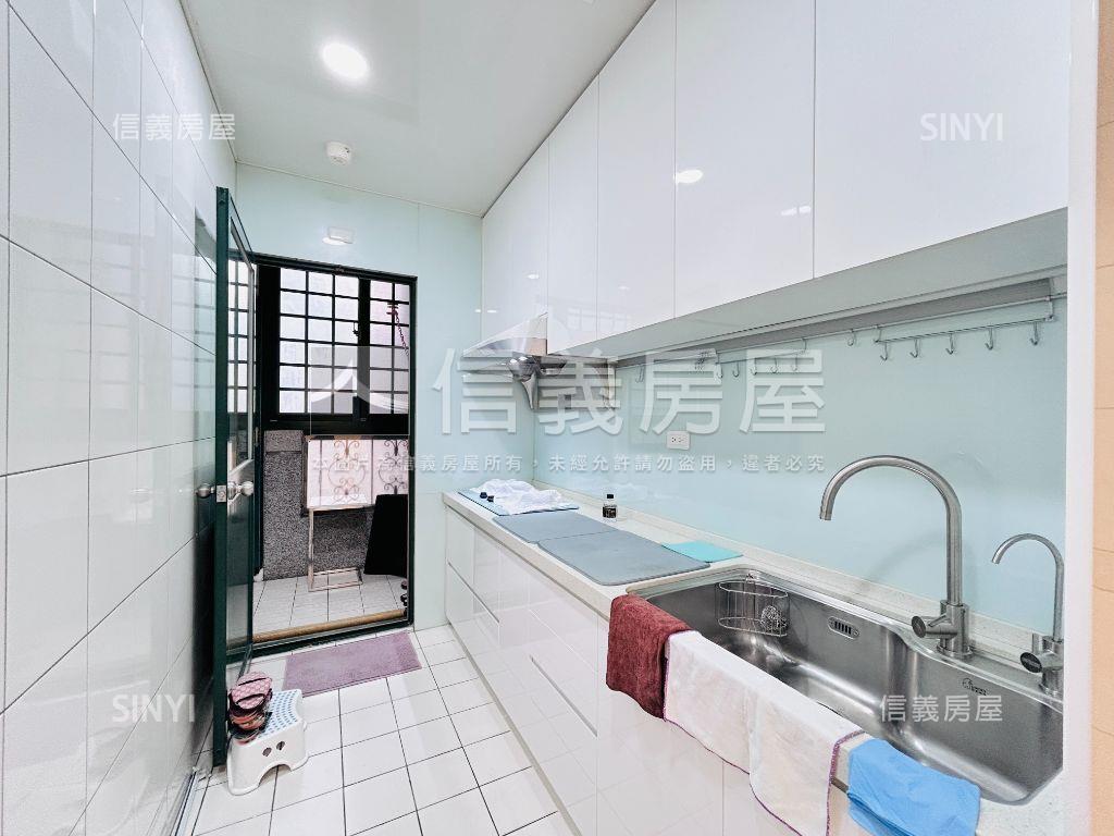 頤和園種花草美妝庭院戶房屋室內格局與周邊環境