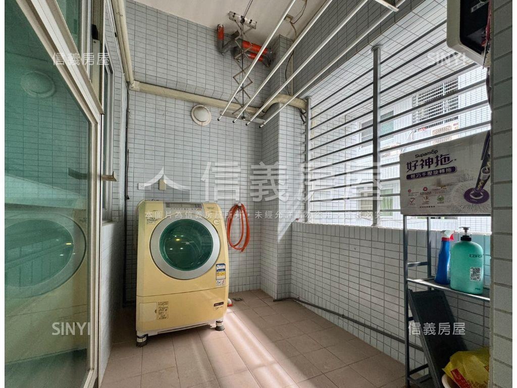 世紀之門｜次頂２房平移車房屋室內格局與周邊環境