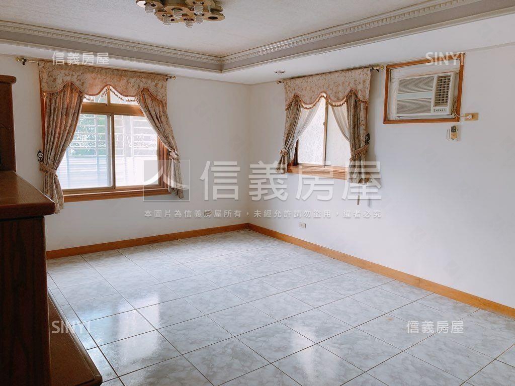 新北投獨立車庫型別墅房屋室內格局與周邊環境