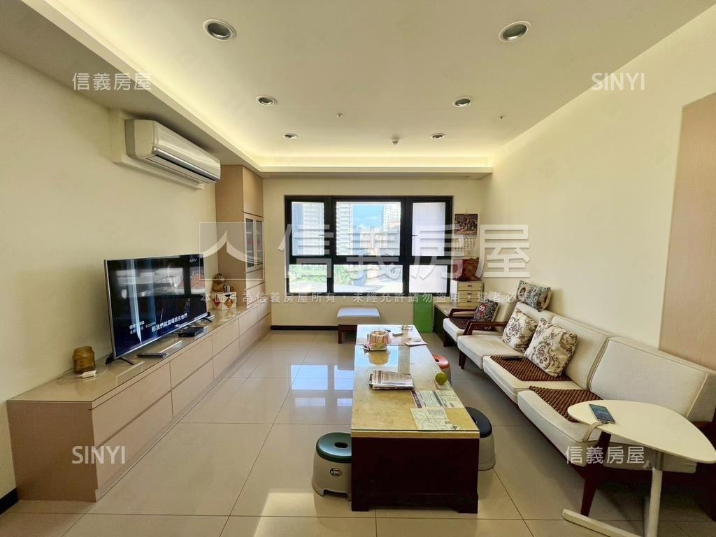 稀有純住宅皇翔大三房車位房屋室內格局與周邊環境