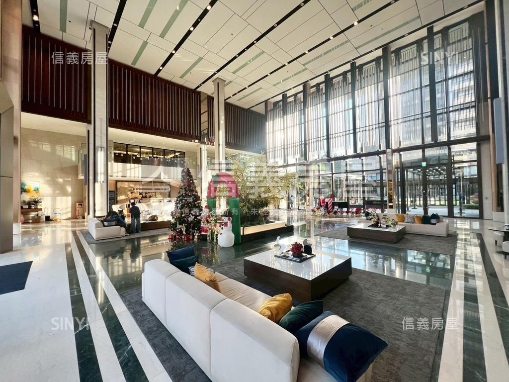 稀有純住宅皇翔大三房車位房屋室內格局與周邊環境