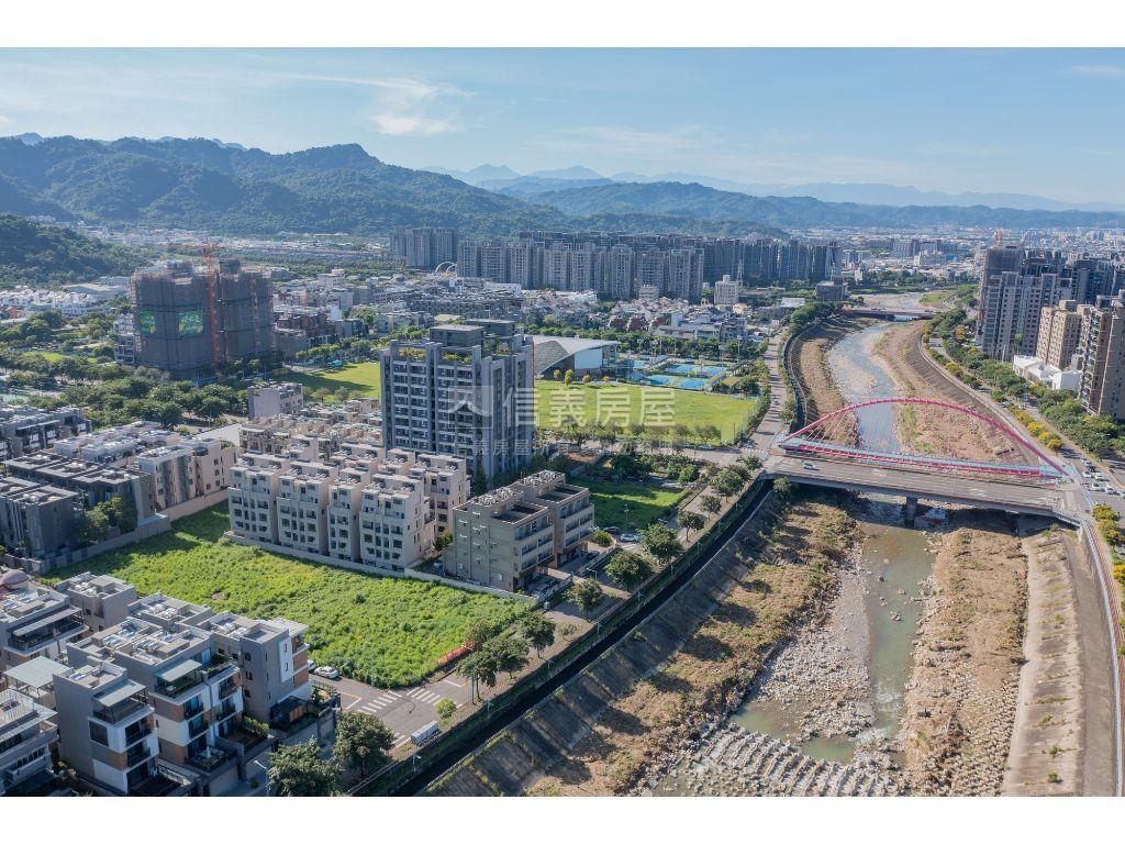 專任北屯太祥段面河岸角地房屋室內格局與周邊環境