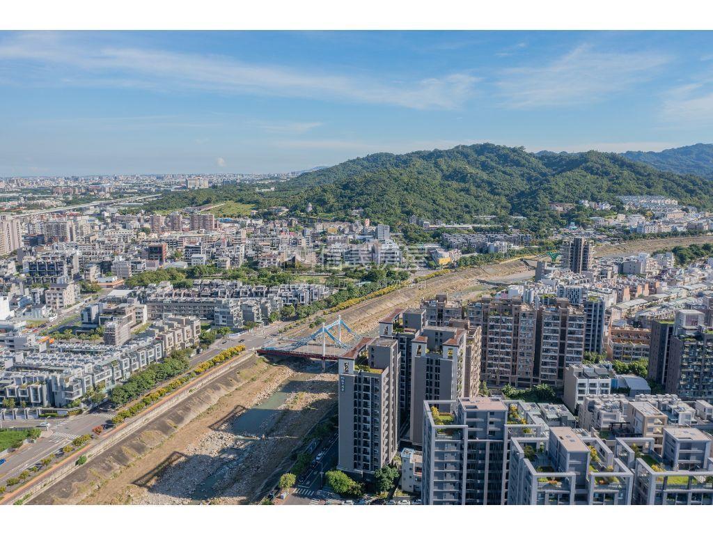 專任北屯太祥段面河岸角地房屋室內格局與周邊環境