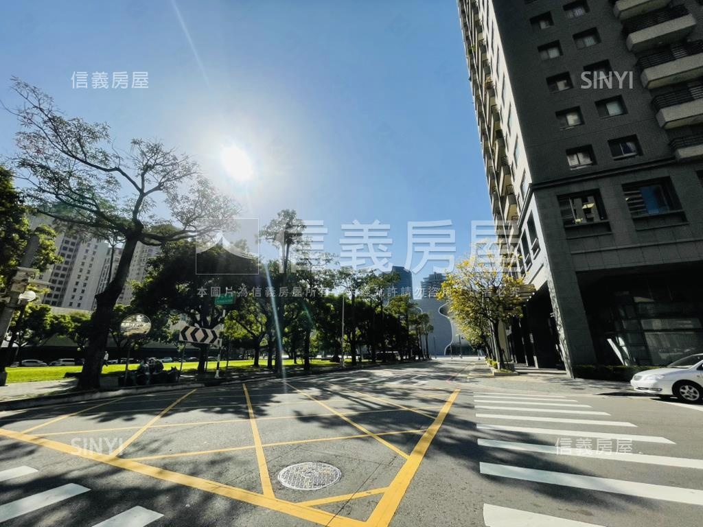 紀汎希面夏綠地公園朝南房屋室內格局與周邊環境