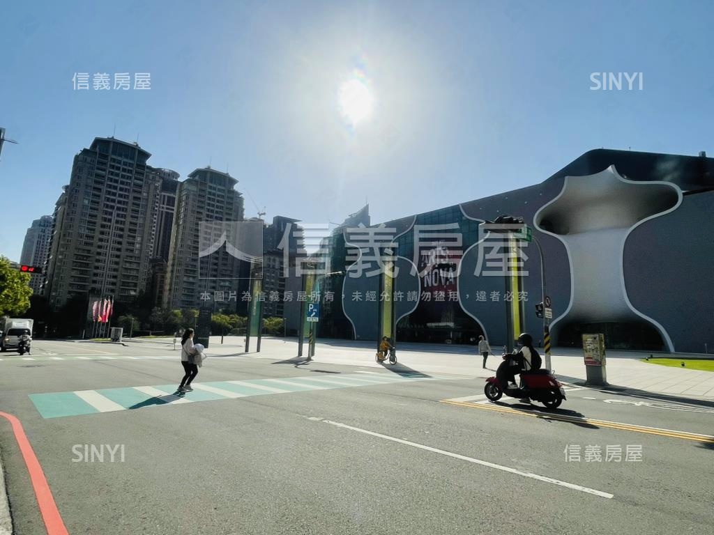 紀汎希面夏綠地公園朝南房屋室內格局與周邊環境