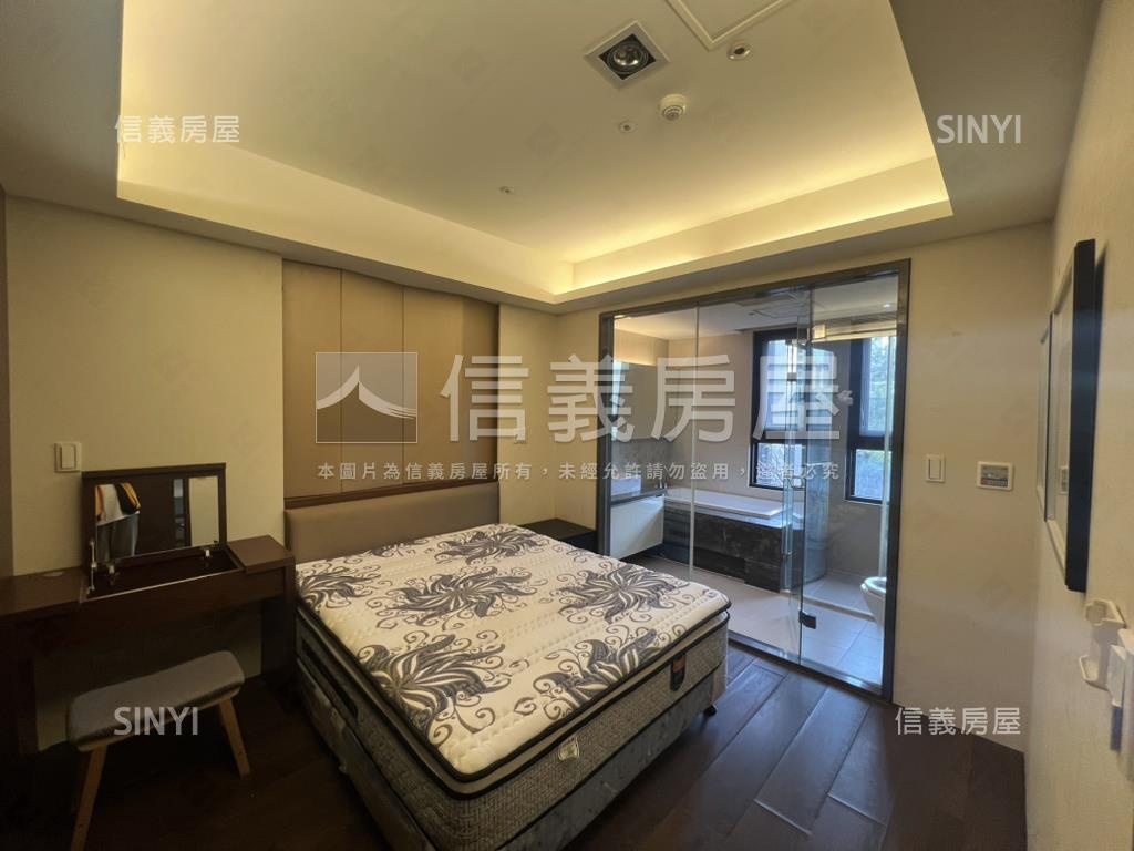 巴黎第六區捷運兩房兩衛房屋室內格局與周邊環境