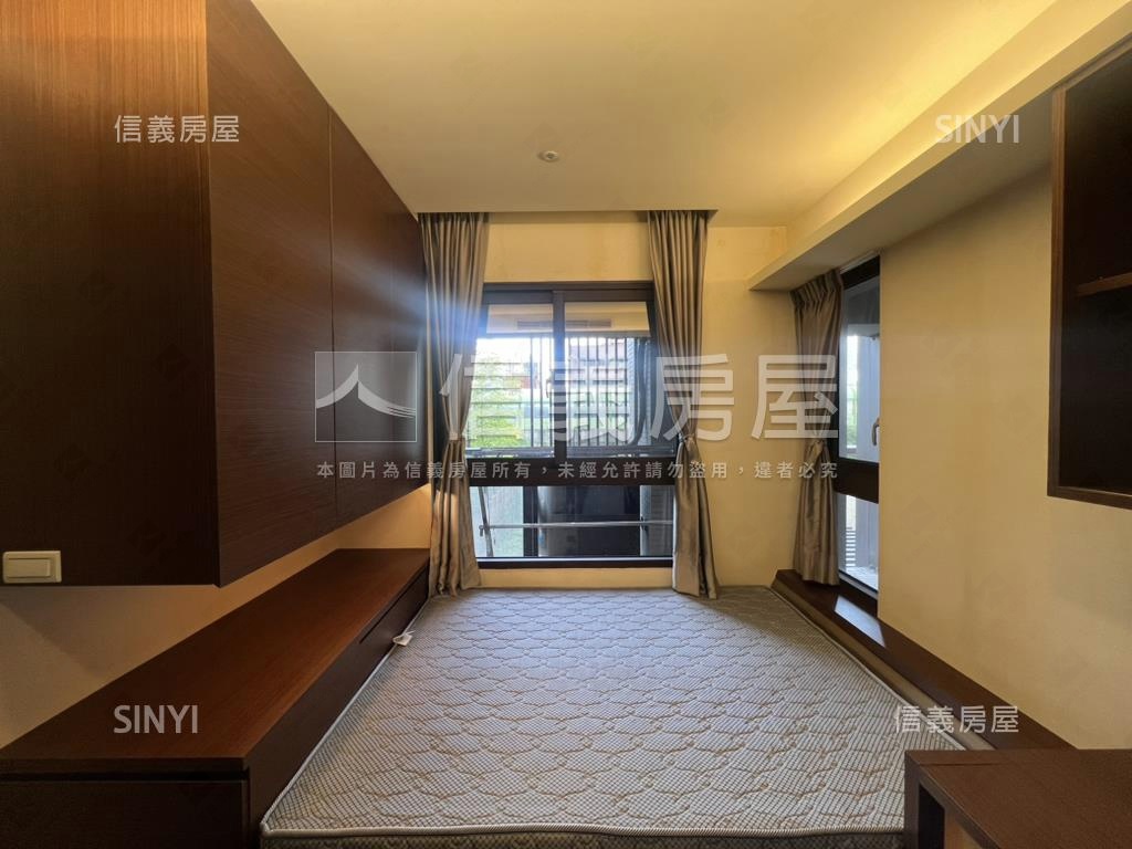 巴黎第六區捷運兩房兩衛房屋室內格局與周邊環境