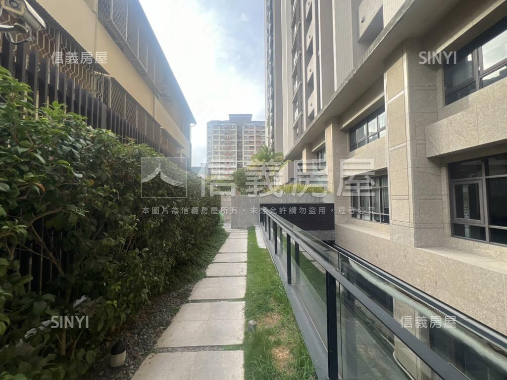 巴黎第六區捷運兩房兩衛房屋室內格局與周邊環境