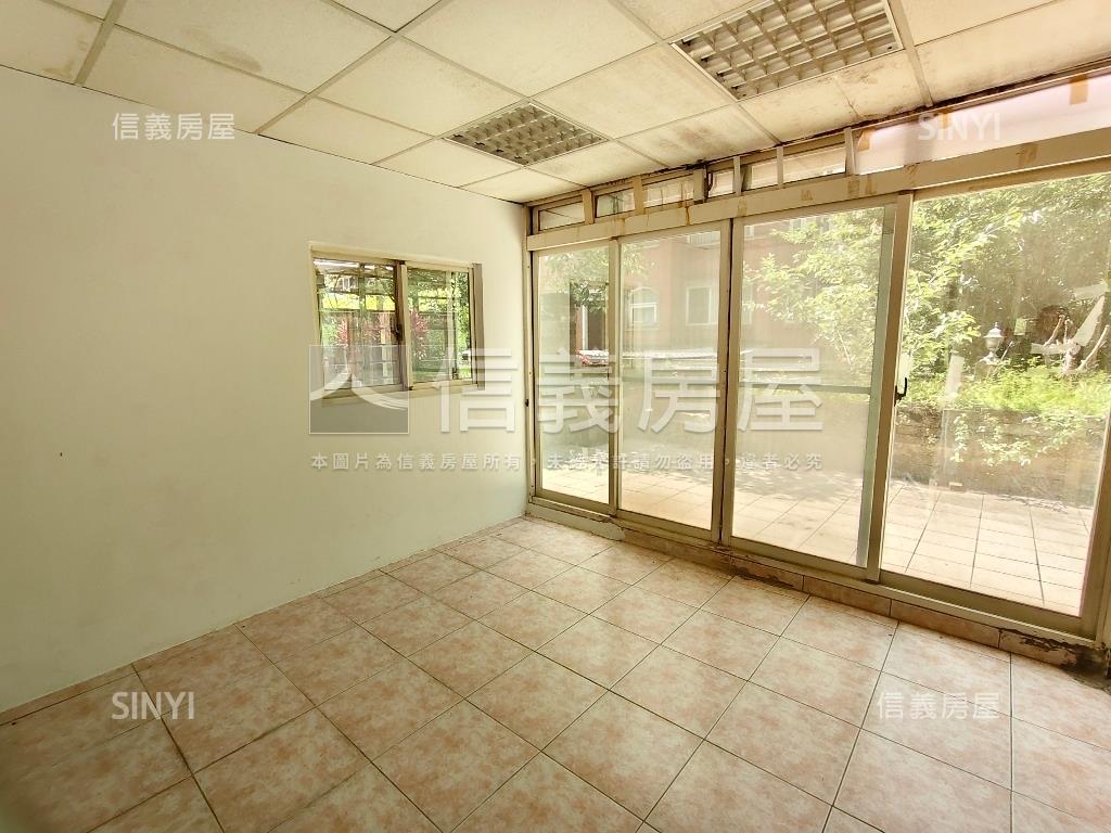 伯爵夫人大庭院房屋室內格局與周邊環境