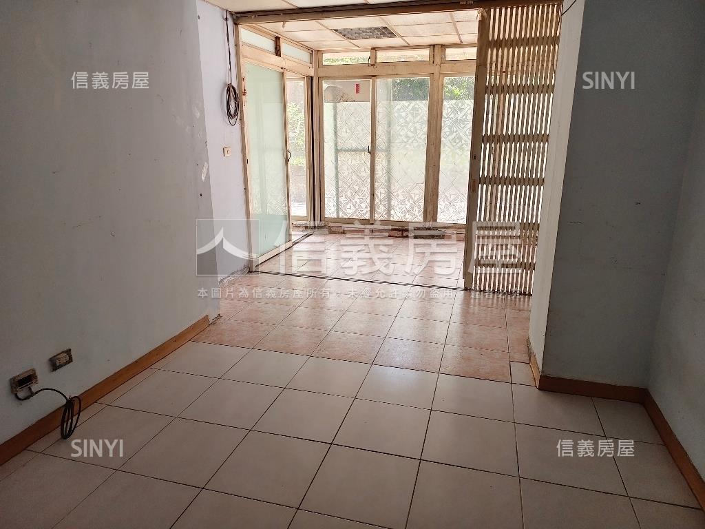 伯爵夫人大庭院房屋室內格局與周邊環境