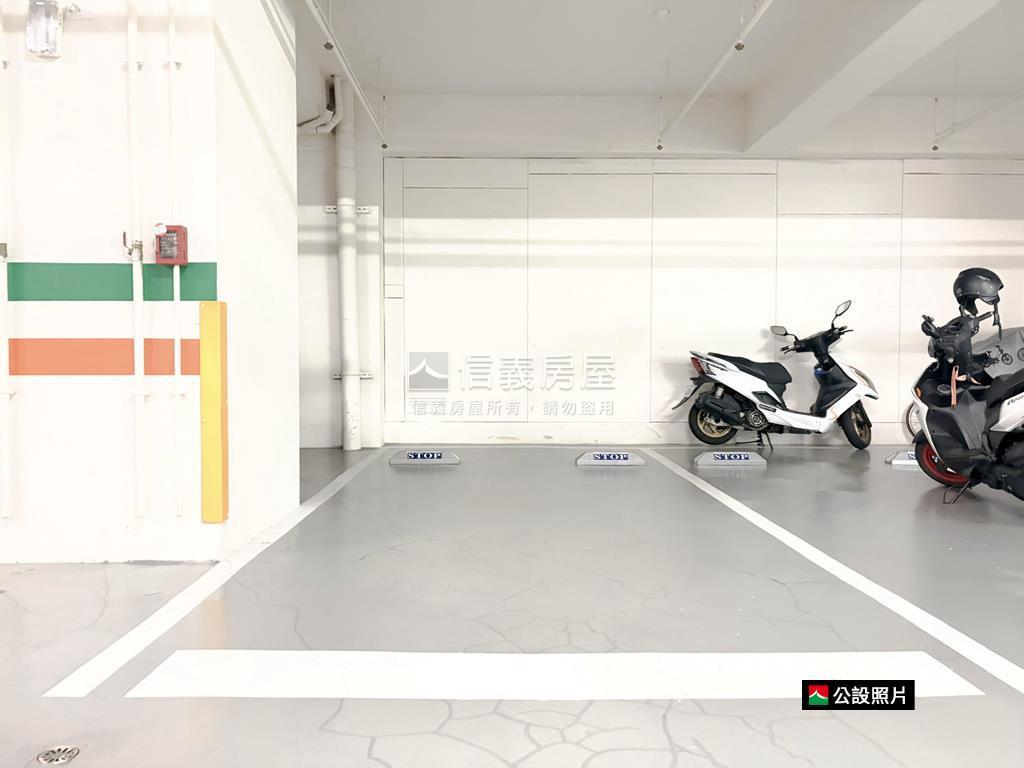 暉鍠時代高樓２房平車房屋室內格局與周邊環境
