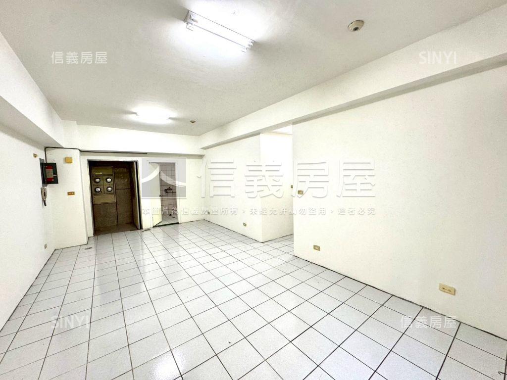 誠售國安國宅三房樹梢戶房屋室內格局與周邊環境