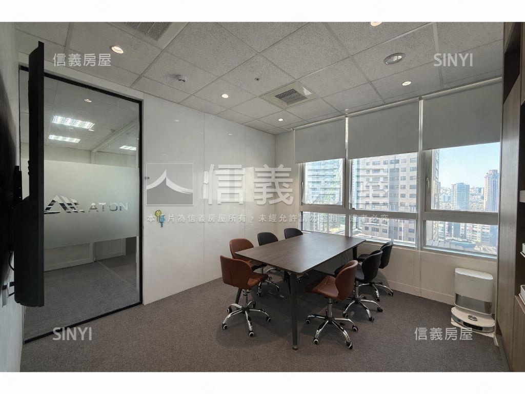 七期｜市政廣場商辦｜誠售房屋室內格局與周邊環境