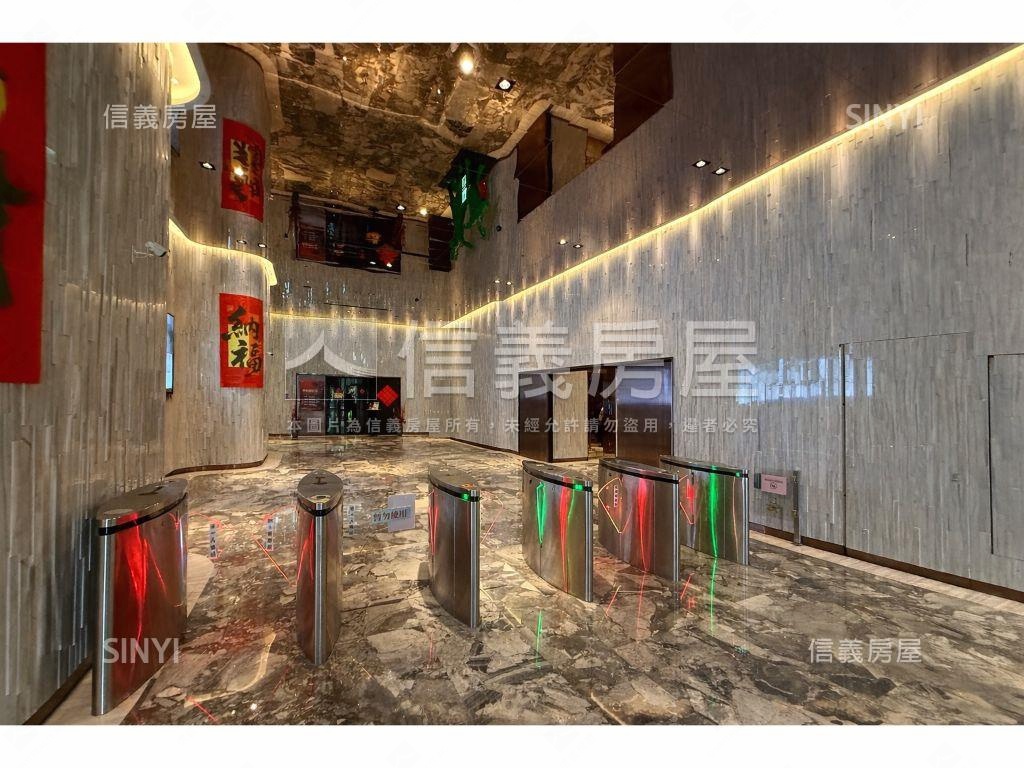 七期｜市政廣場商辦｜誠售房屋室內格局與周邊環境