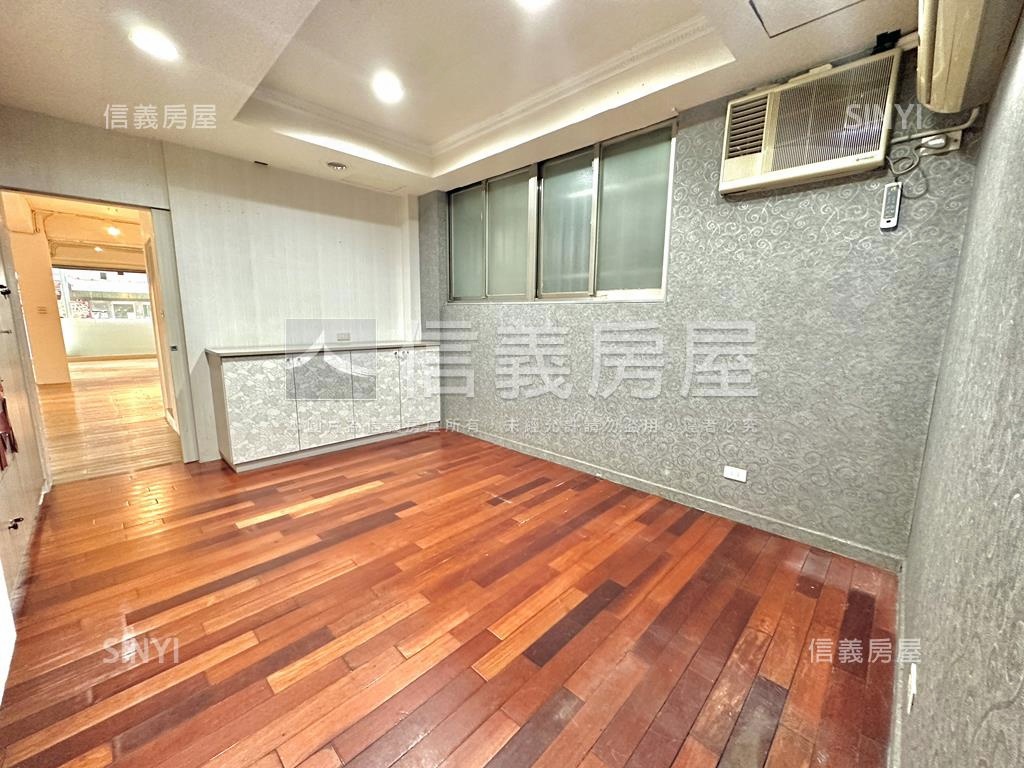 近捷運民生西黃金一樓出售房屋室內格局與周邊環境
