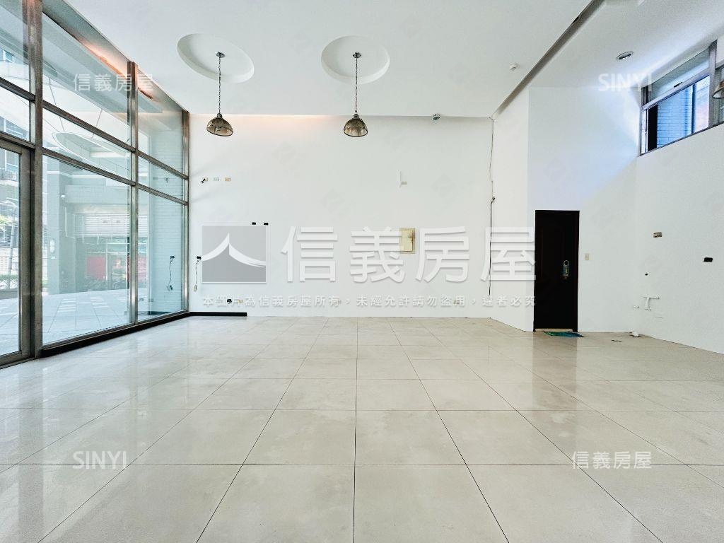 玫瑰花苑陽光挑高店面房屋室內格局與周邊環境