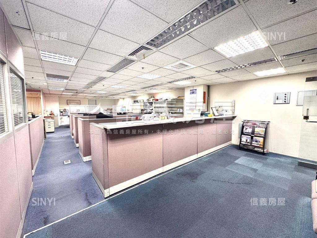 自由路黃金辦公室ＡＢ房屋室內格局與周邊環境