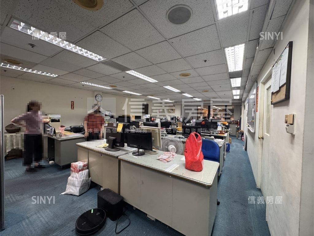 自由路黃金辦公室ＡＢ房屋室內格局與周邊環境