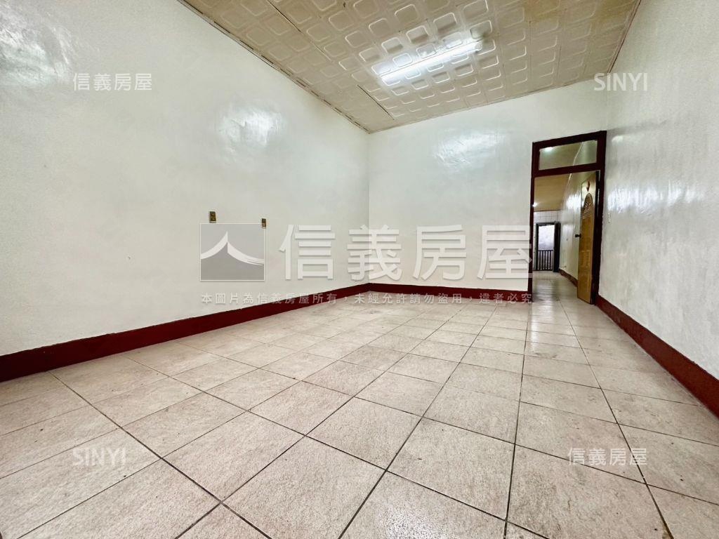 近文華高中捷運站透天房屋室內格局與周邊環境