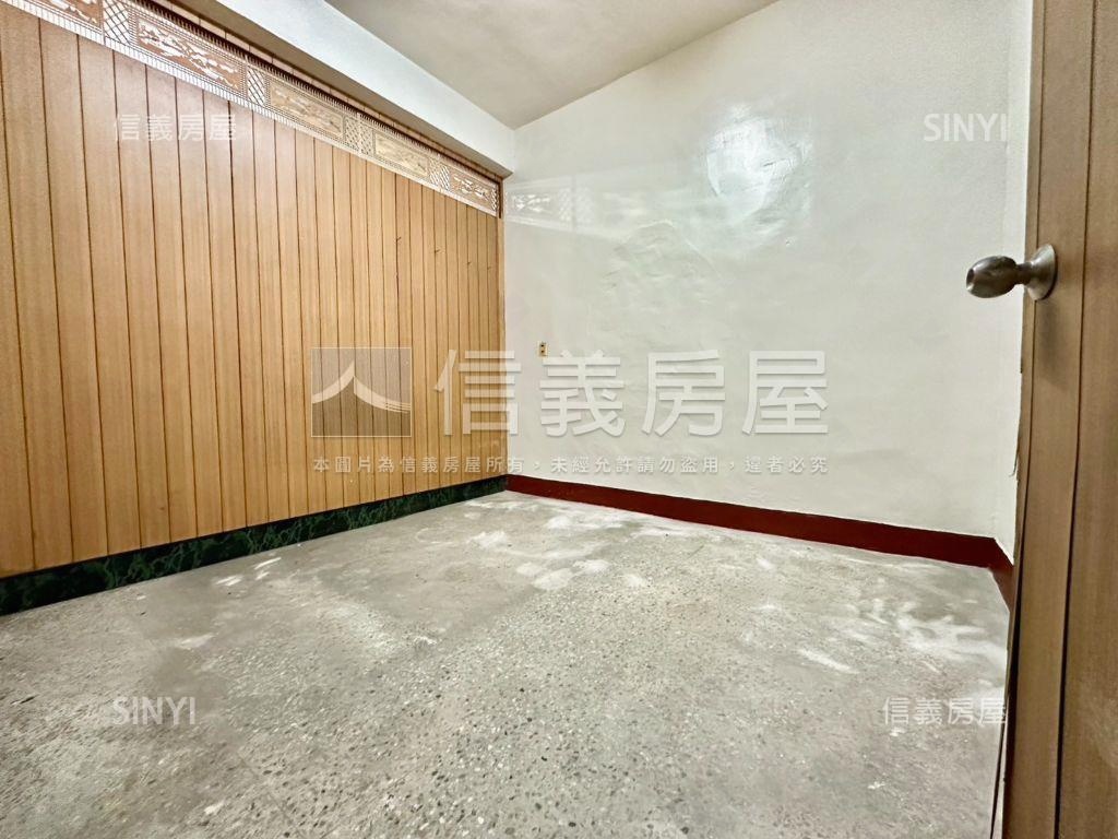 近文華高中捷運站透天房屋室內格局與周邊環境