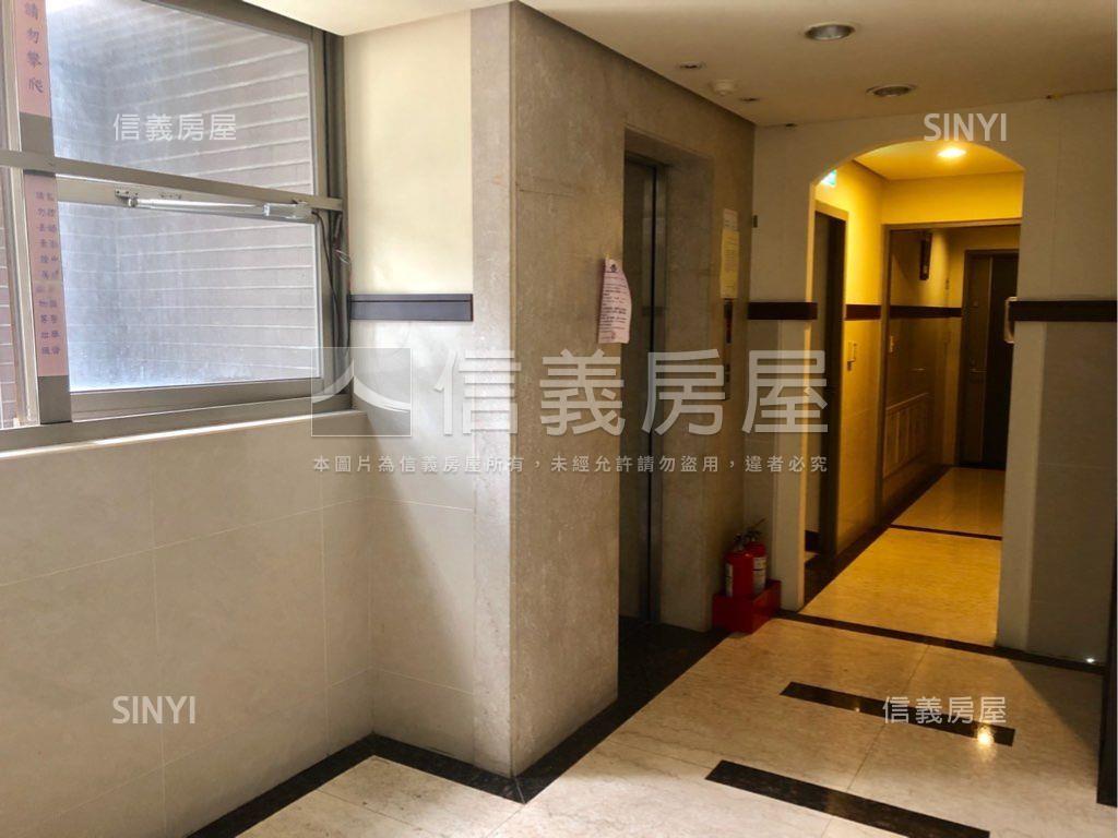 中山北公園挑高美屋房屋室內格局與周邊環境
