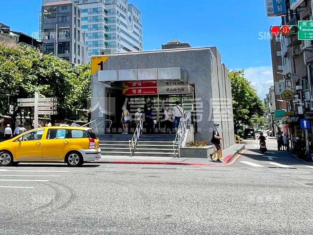 中山北公園挑高美屋房屋室內格局與周邊環境