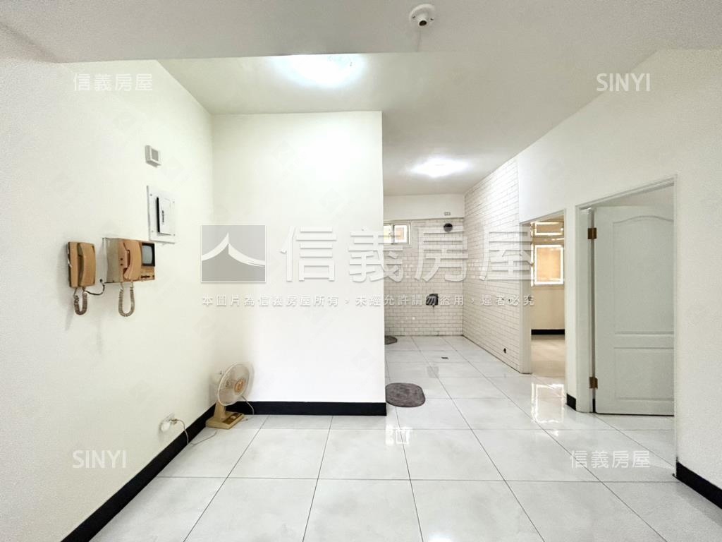 專任賴厝街鬧中取靜美寓房屋室內格局與周邊環境