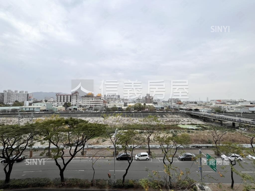 俗！新光和園二房平車房屋室內格局與周邊環境