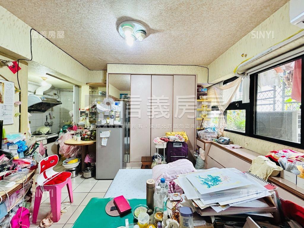 逸仙雅築稀有套房房屋室內格局與周邊環境