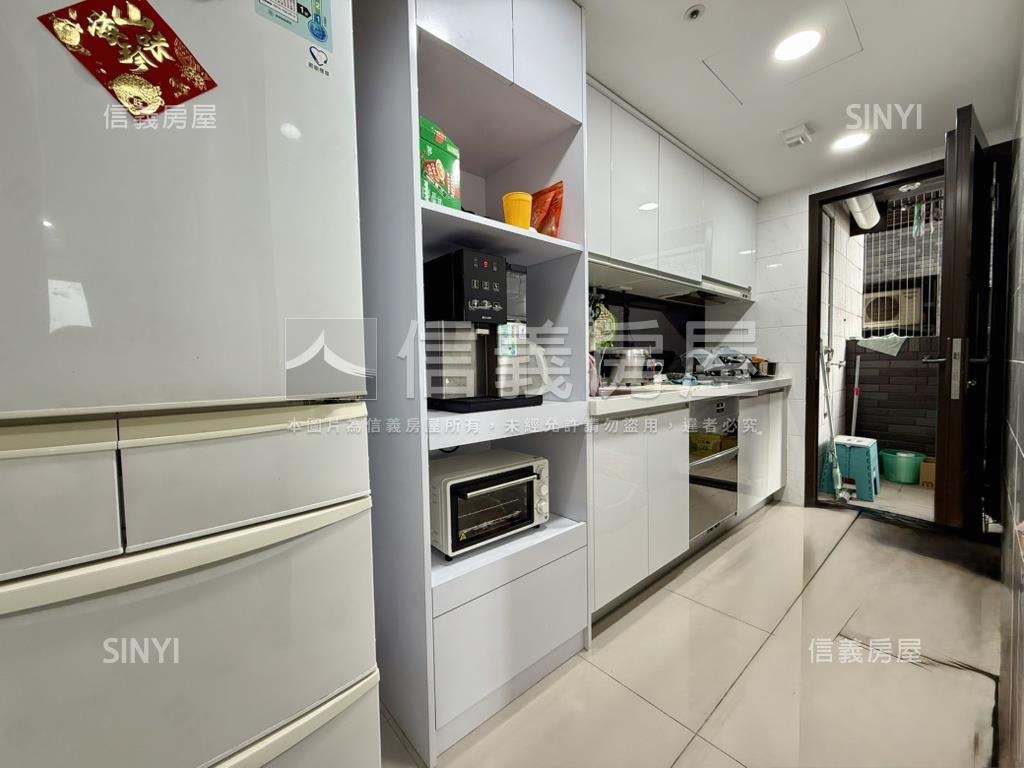 Ａ７金捷市高樓三房車位房屋室內格局與周邊環境