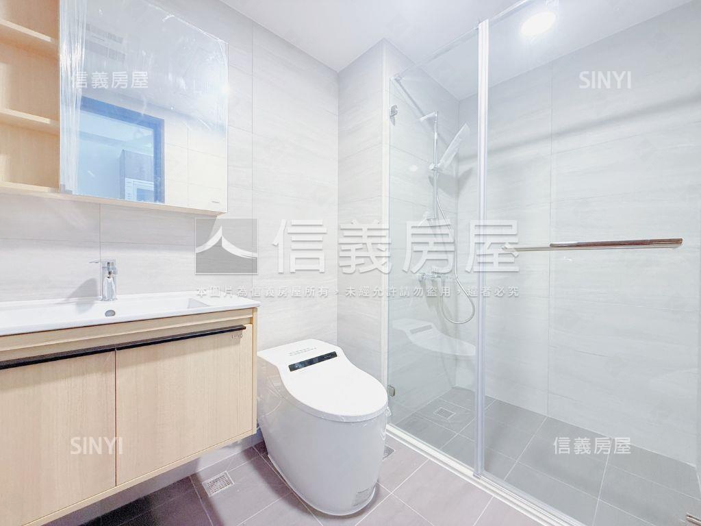 河堤世界Ｄ９附好停平車房屋室內格局與周邊環境