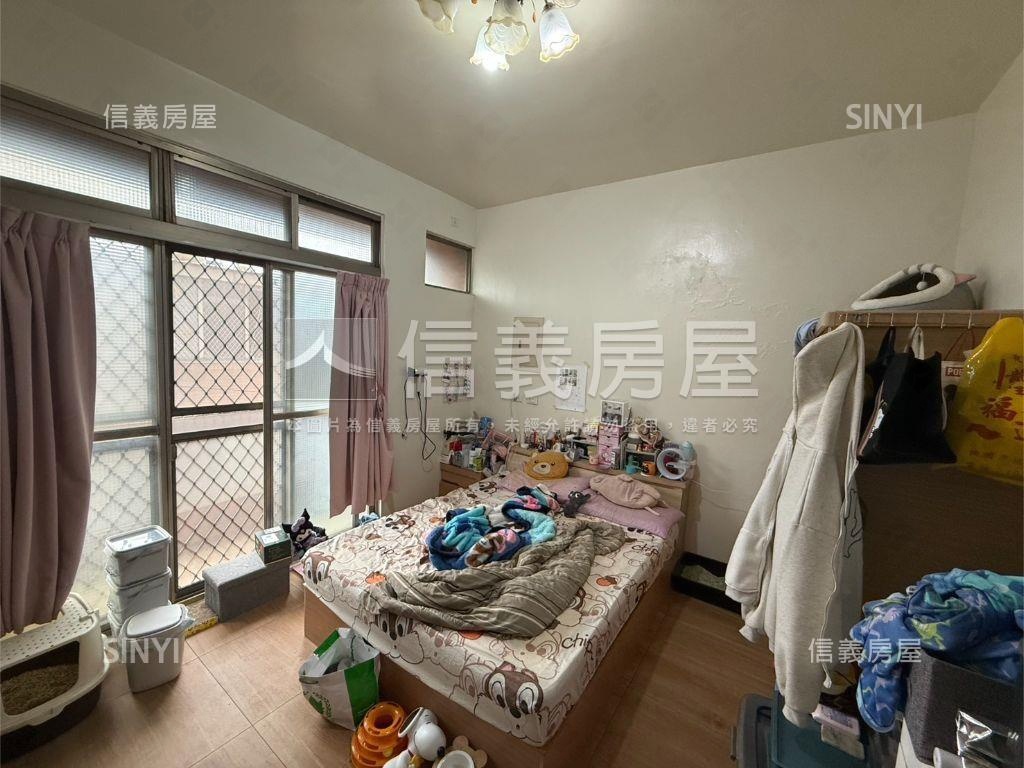 崁頂路高質感整修透天房屋室內格局與周邊環境