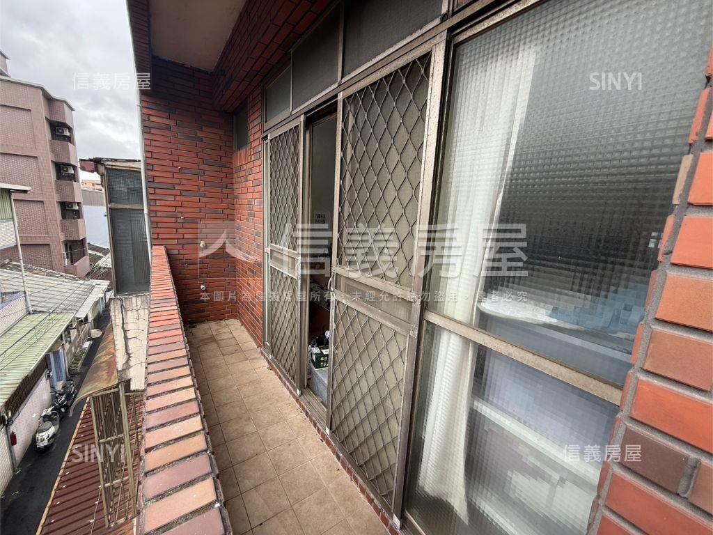 崁頂路高質感整修透天房屋室內格局與周邊環境