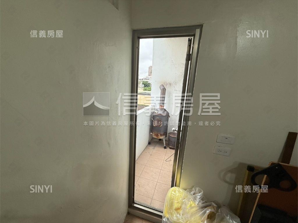 崁頂路高質感整修透天房屋室內格局與周邊環境