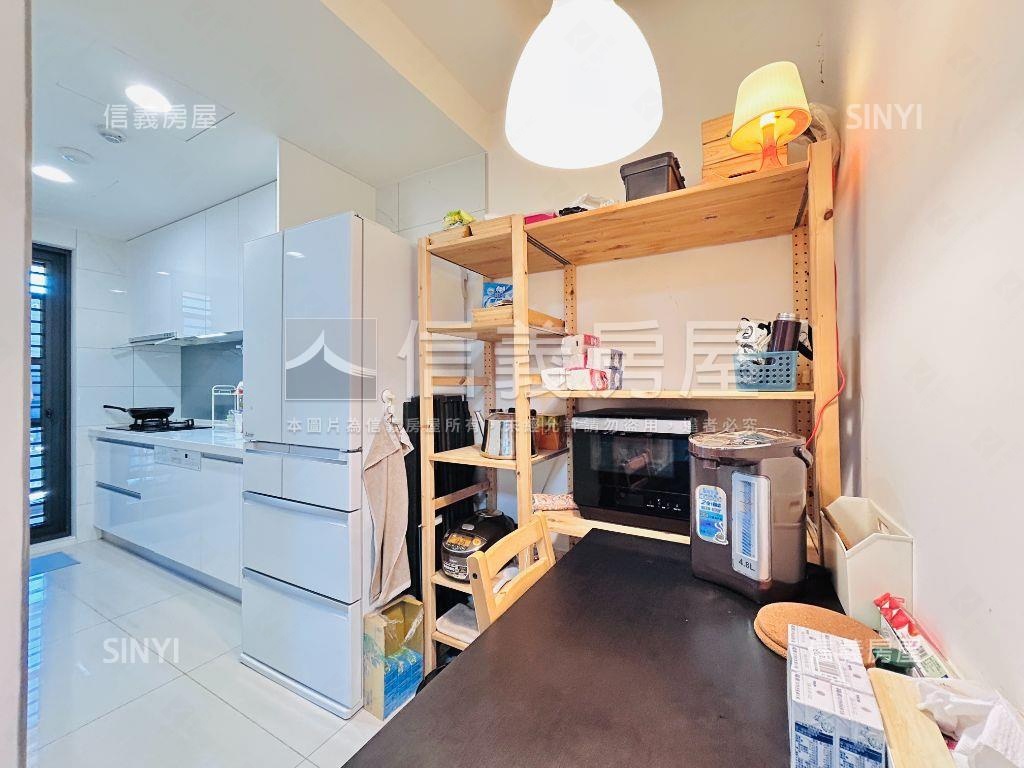 玖都森學園２房車位房屋室內格局與周邊環境