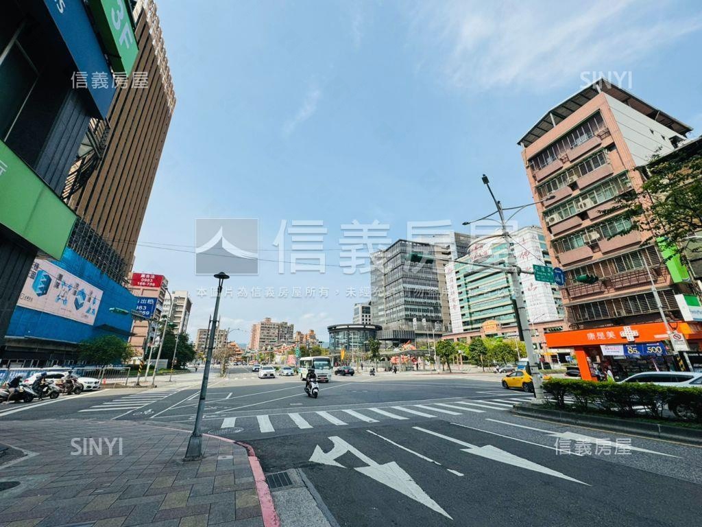 松山車站小品再現江湖房屋室內格局與周邊環境