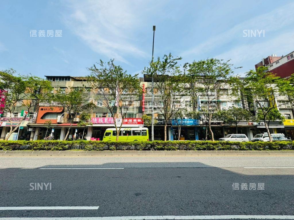 松山車站小品再現江湖房屋室內格局與周邊環境