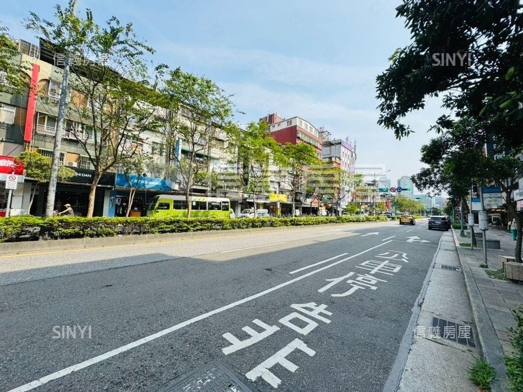 松山車站小品再現江湖房屋室內格局與周邊環境