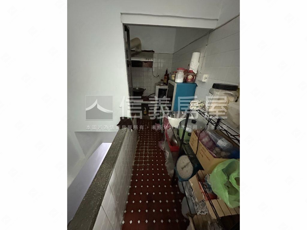 松山車站小品再現江湖房屋室內格局與周邊環境