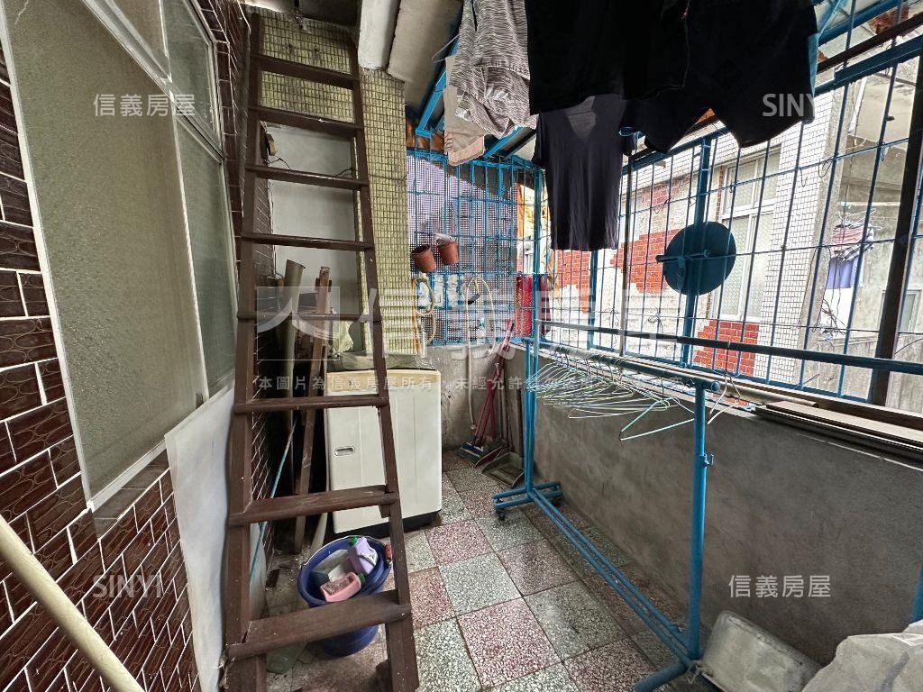 松山車站小品再現江湖房屋室內格局與周邊環境