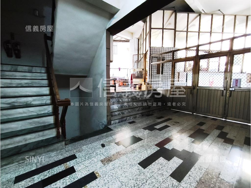 南福正街樓店房屋室內格局與周邊環境