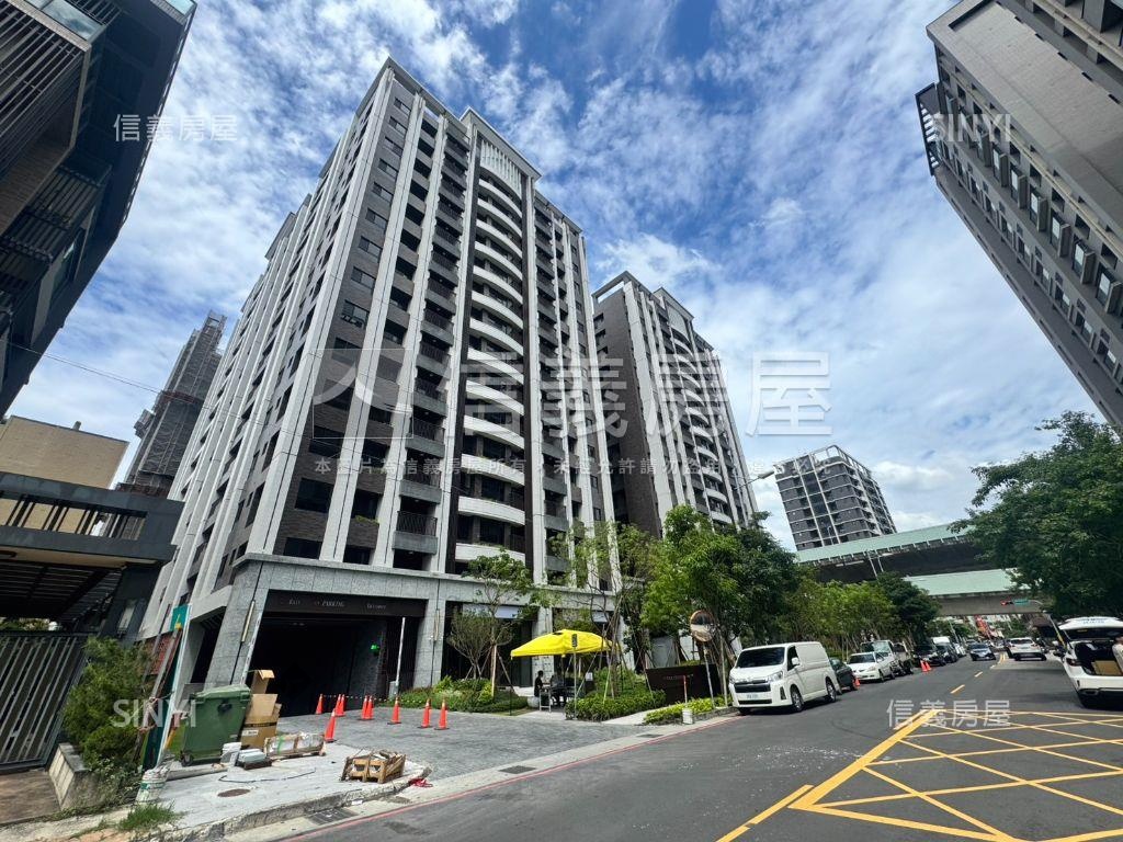 綠雅圖邊間高樓２房車位房屋室內格局與周邊環境