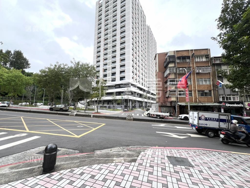 未來馬明潭捷運三角窗店面房屋室內格局與周邊環境