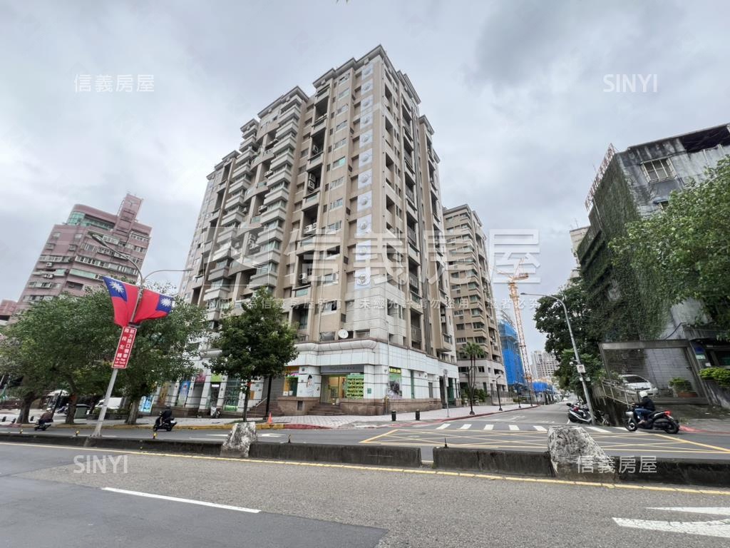 未來馬明潭捷運三角窗店面房屋室內格局與周邊環境