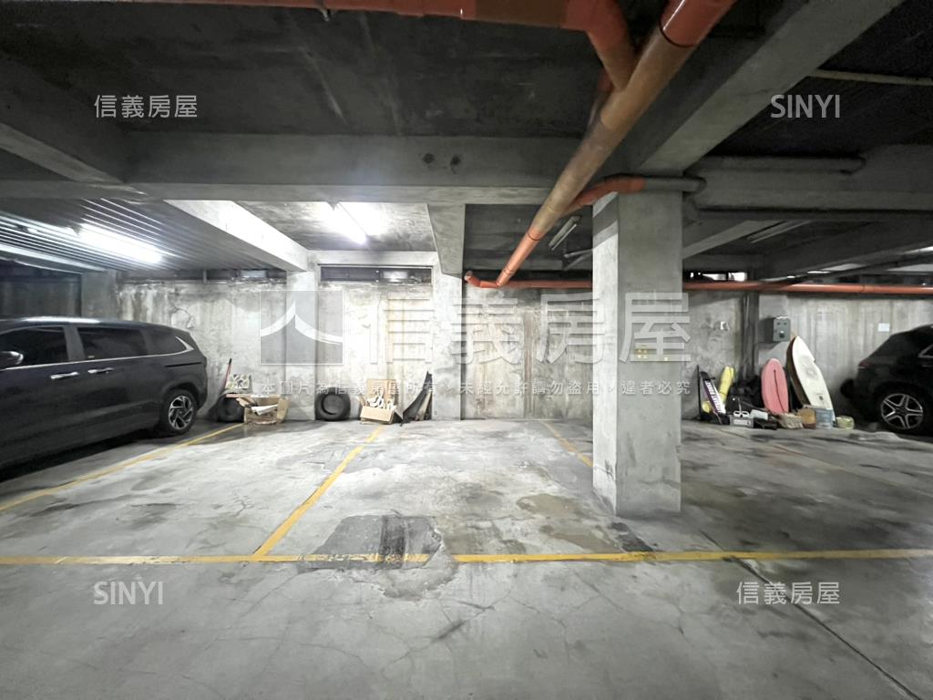 忠孝敦化美屋電梯頂加車位房屋室內格局與周邊環境