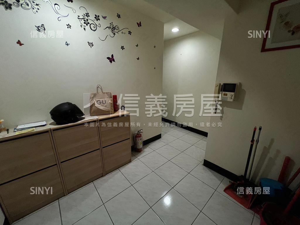 淡水風華置產３房房屋室內格局與周邊環境