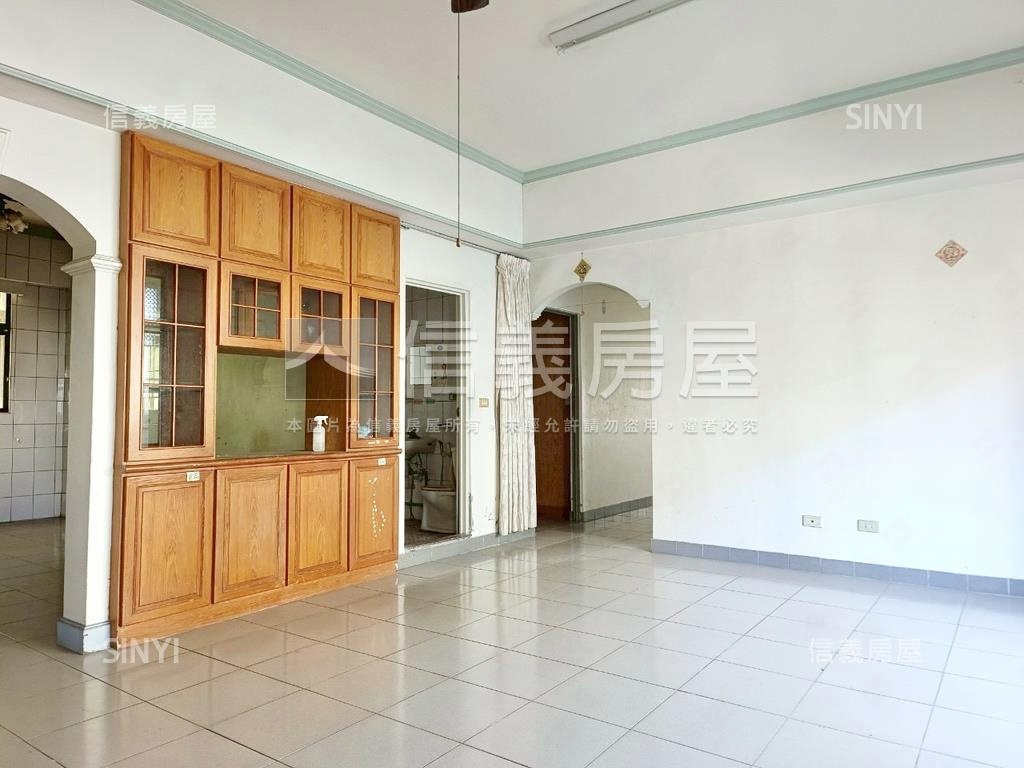 又見民治新村大三房房屋室內格局與周邊環境