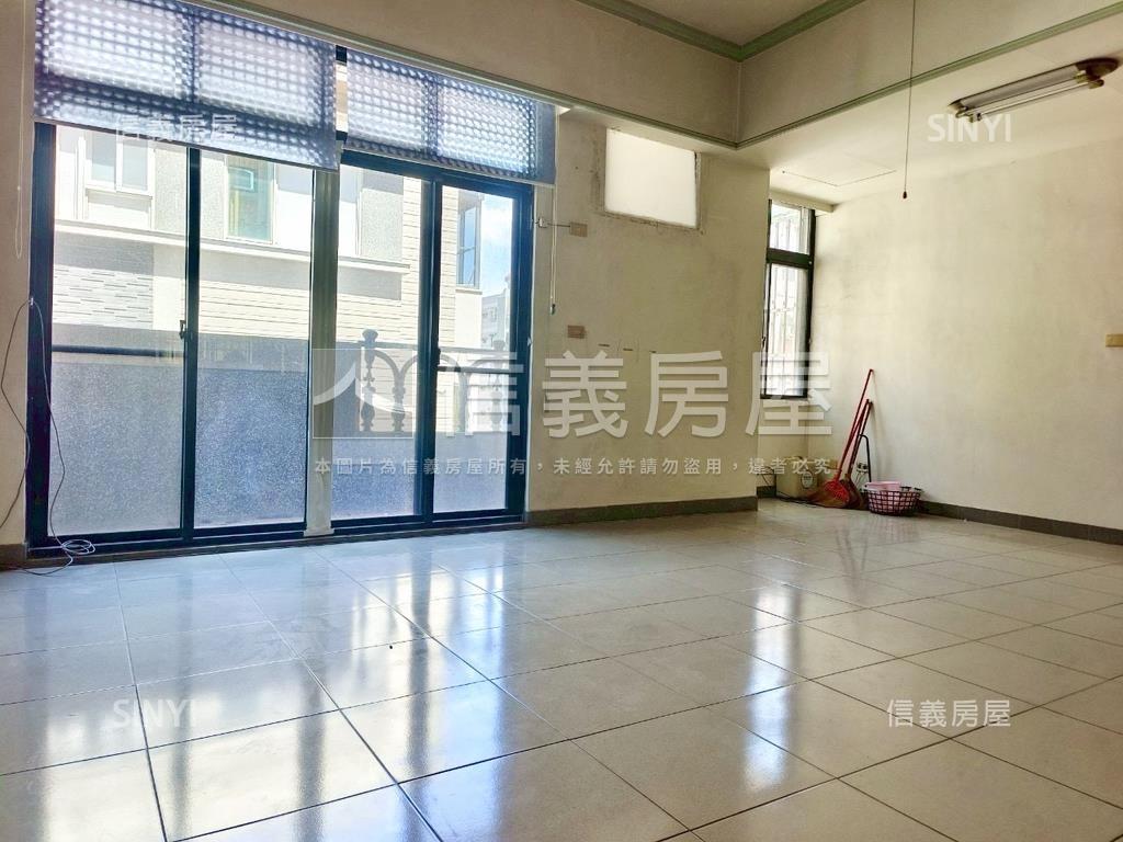 又見民治新村大三房房屋室內格局與周邊環境