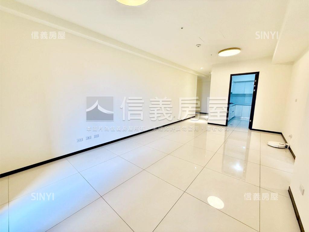 高峰匯｜次頂樓朝南視野房屋室內格局與周邊環境